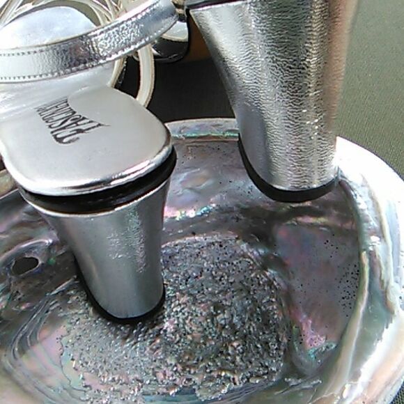 Vintage Fascinators Silver Heels - Picture 4 of 8